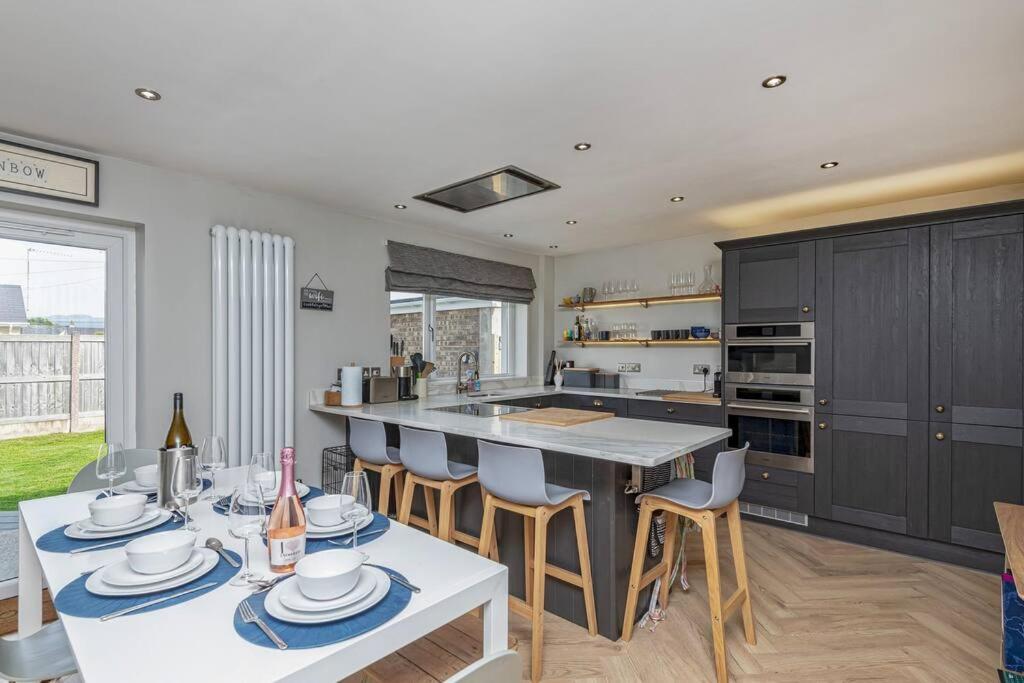 Family-Friendly Retreat Between Beach & Mountains Tremadog Bagian luar foto